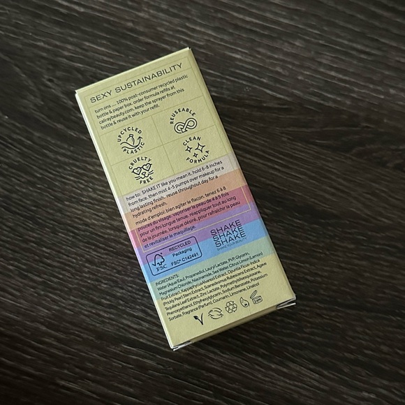 Nwt Surfproof Hydrating Setting Spray with Niacinamide - Picture 5 of 5